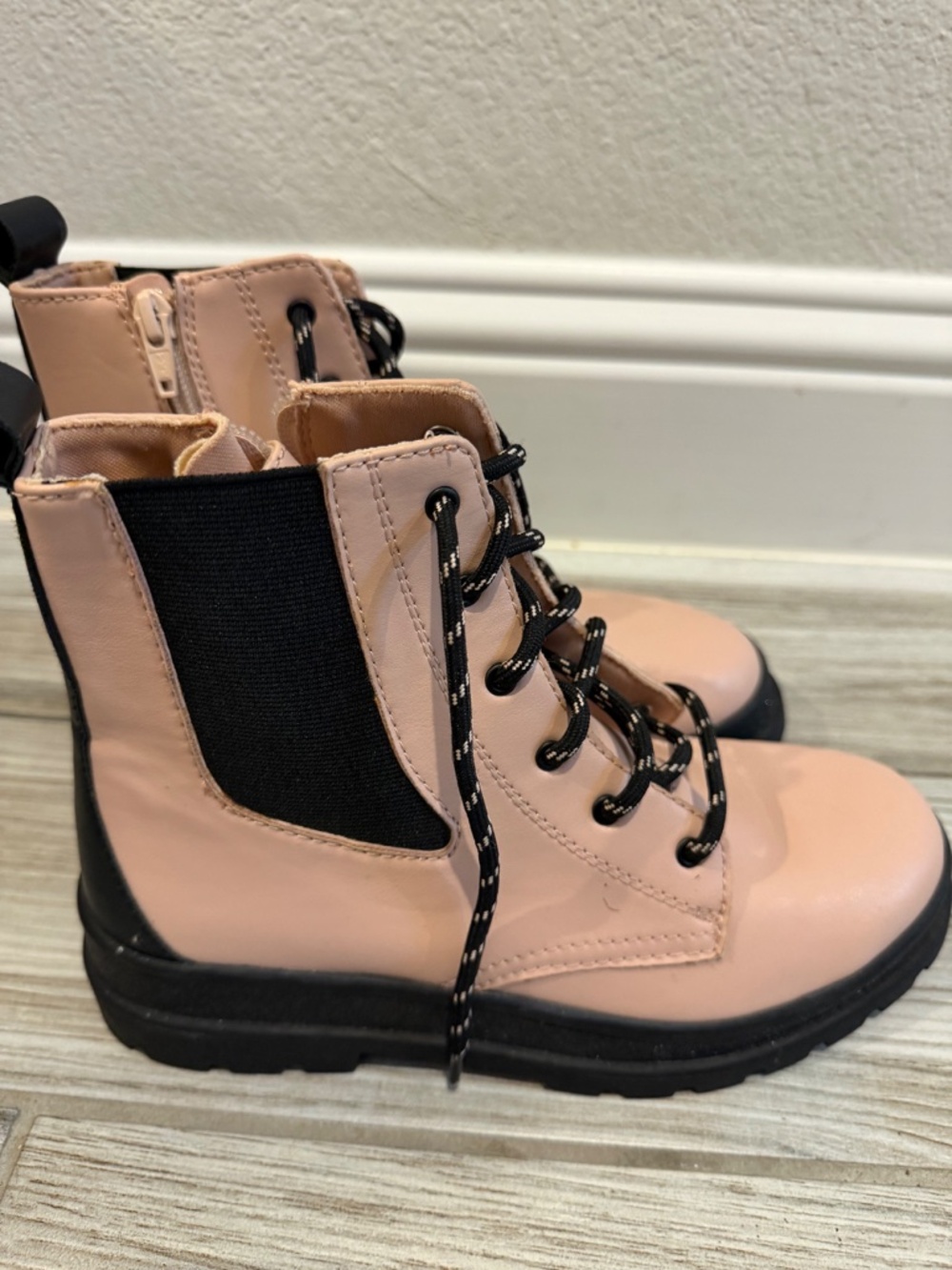 Pink boots - Picture 2 of 4
